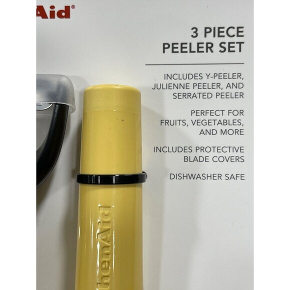 KitchenAid yellow Y-Peeler Julienne Peeler‎ & Serrated Peeler With Blade Covers - Picture 2 of 3